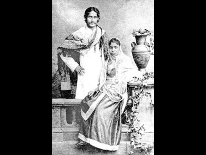 Rabindranath Tagore with his wife Mrinalini Devi