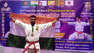gold-in-karate-competition
